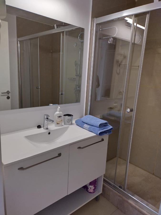 Blaxy Resort Stefi Cu Acces La Piscine Gratuit Douazeci si Trei August Luaran gambar