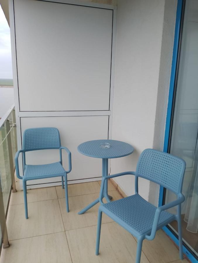 Blaxy Resort Stefi Cu Acces La Piscine Gratuit Douazeci si Trei August Luaran gambar