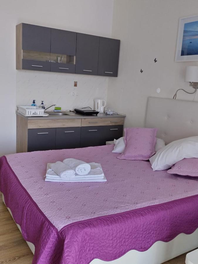 Blaxy Resort Stefi Cu Acces La Piscine Gratuit Douazeci si Trei August Luaran gambar